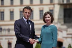 Tổng thống Pháp tiên phong:  Ký hiệp định hợp tác quốc phòng với Moldova